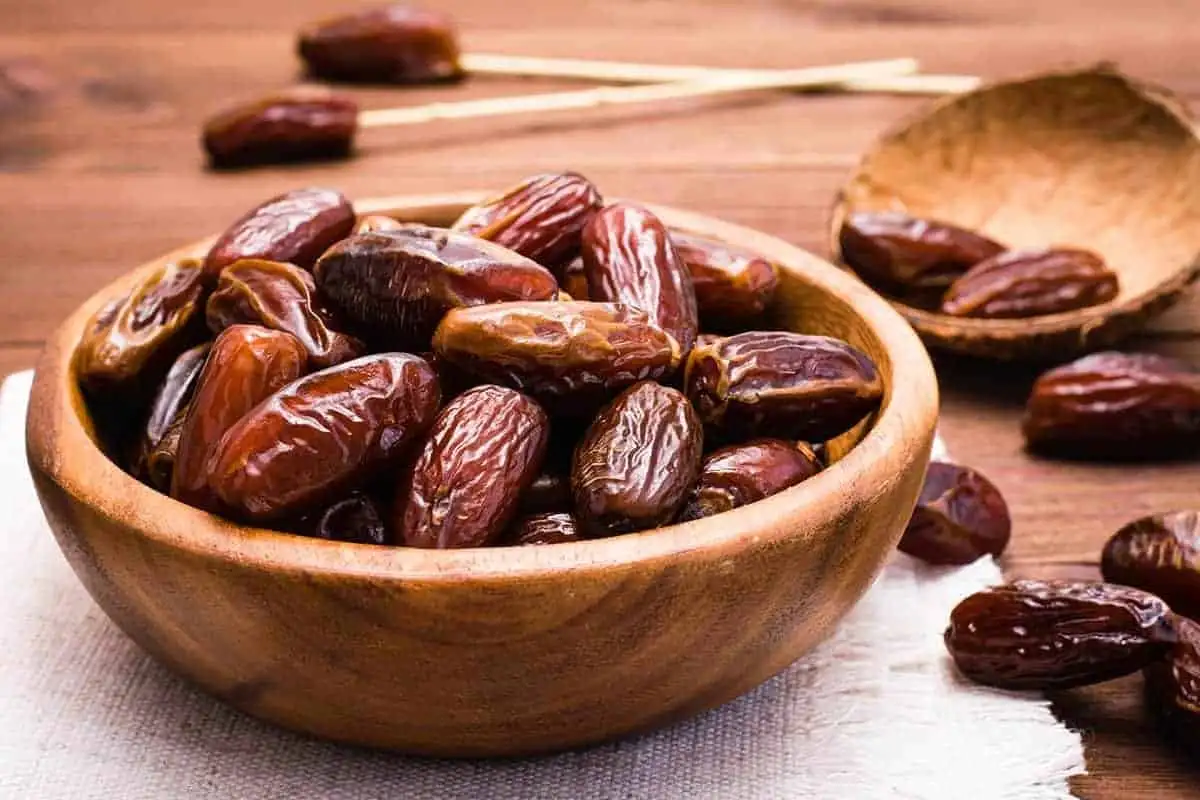 Iranian-Shahani-dates-vhafoods